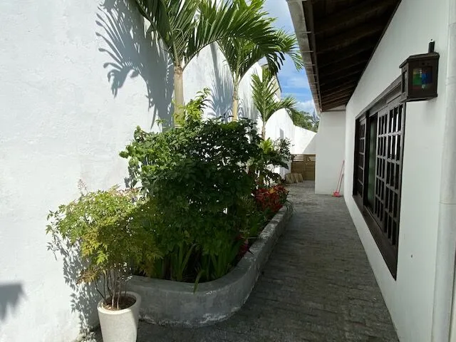 Imagem 13: Casa à venda em alto padrão rústico no centrinho da Praia do Rosa