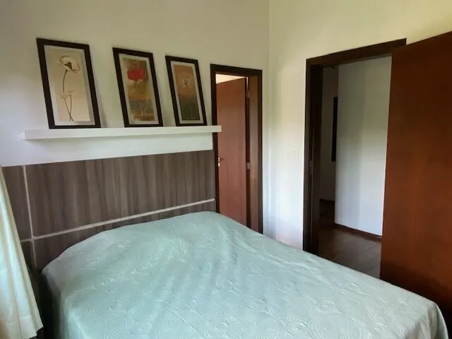 Imagem 8: Casa à venda em alto padrão rústico no centrinho da Praia do Rosa