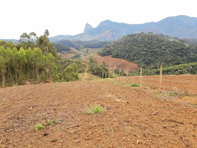 Imagem: PEDRA AZUL - Terreno em Pedra Azul de 20