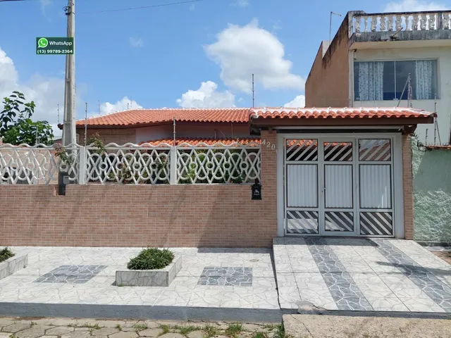 Imagem: Casa Padrão, 3 Dormitórios na Rua Stela