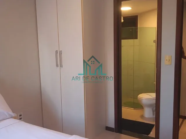 Imagem 2: Apartamento a Venda À Beira-Mar da Praia de Pajuçara, Mobiliado, 2 Quartos, Varanda e 1