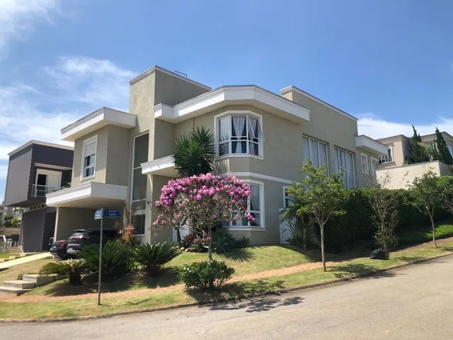 Imagem: Linda casa de esquina no Genesis I
