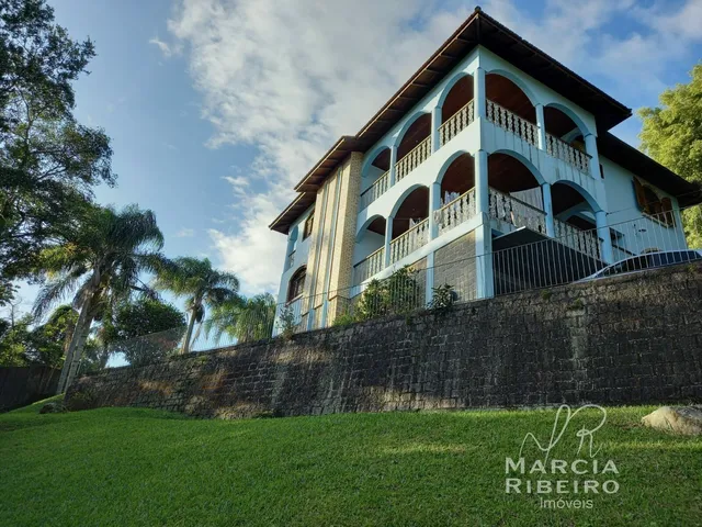 Imagem: Casa com 6 quartos no Itacorubi