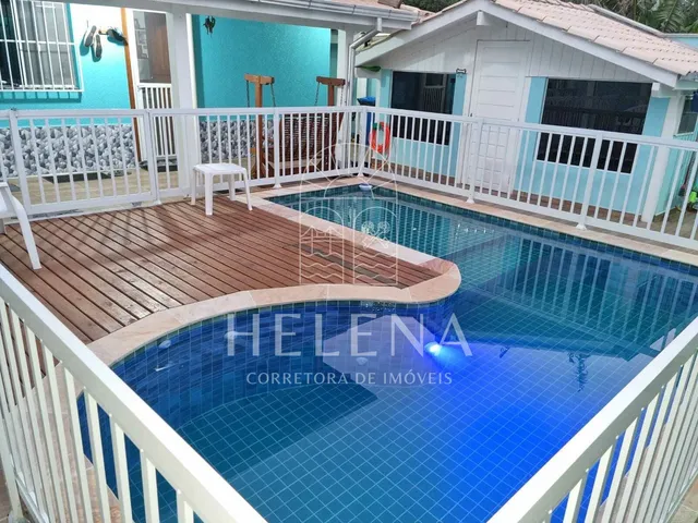 Imagem: Casa com 4 Dormitórios, Piscina e Edícula
