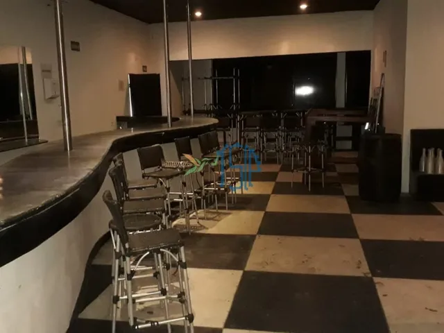 Imagem 10: Prédio Comercial/ boate/ casa de show/ pub/ swing/ casa noturna