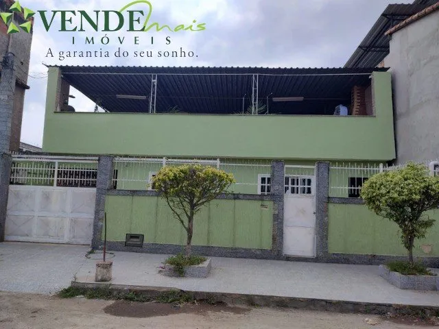 Imagem: A casa possui 3 Dormitórios, 1 Suíte, 2 Vagas na garagem,