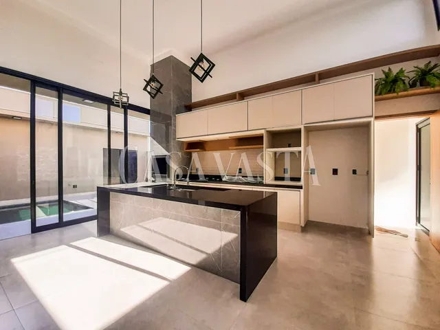 Imagem: Casa em Terreno Amplo no Vila Madalena