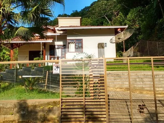 Imagem: Excelente Residência com 4 Dormitórios