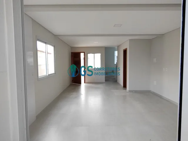 Imagem 5: Amplo sobrado com 03 quartos, sendo 01 suíte a 300m da Praia do Sonho em Palhoça - SC
