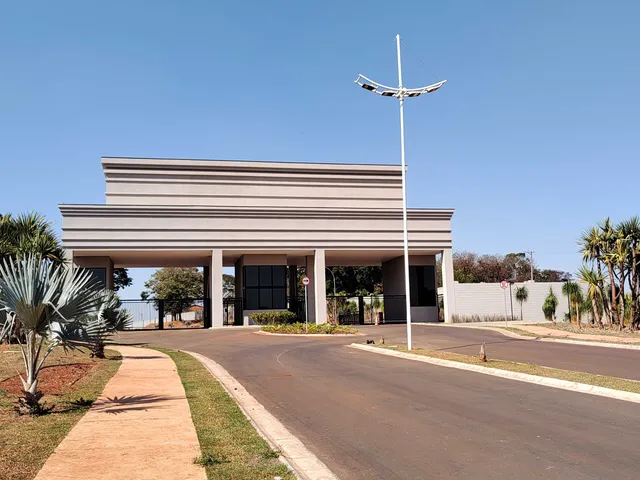 Imagem: O terreno possui 300m² de Área e está localizado em