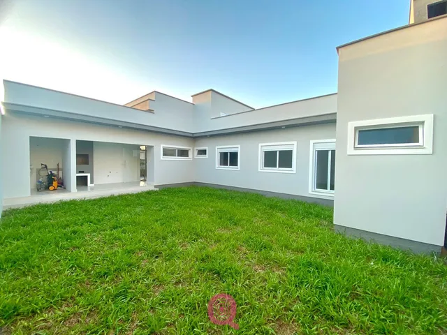 Imagem 3: Casa À Venda no Bairro santa Lúcia - Capivari de Baixo/Sc