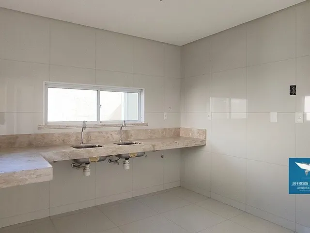 Imagem 7: ? Imperdíve! Casa com 04 Suítes, Dependência, 164m2, Amplo Lote em Condomínio no