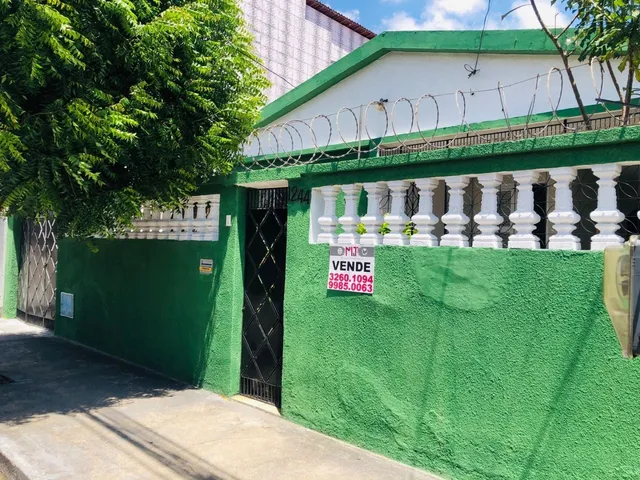 Imagem: A casa possui 3 Dormitórios, 2 Suítes, 3 Banheiros, 3