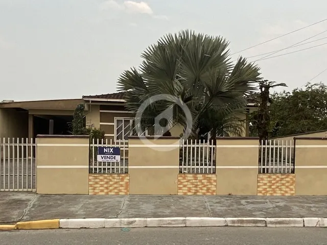 Imagem: Casa à venda no bairro Centro - Guaramirim/SC