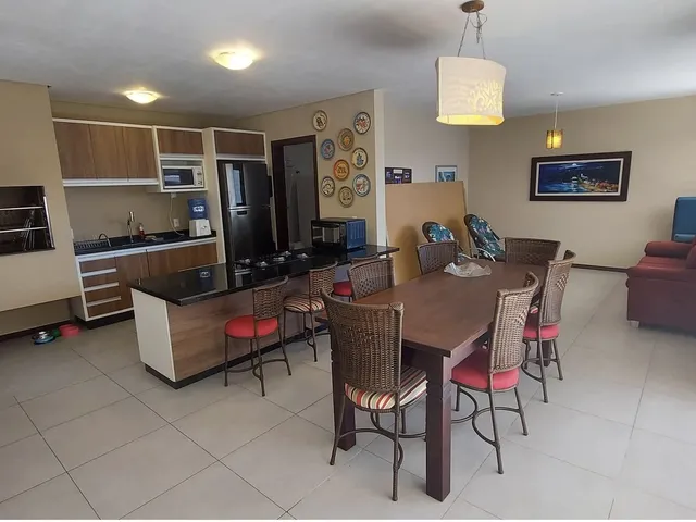 Imagem 7: Casa com piscina Centro de Garopaba SC