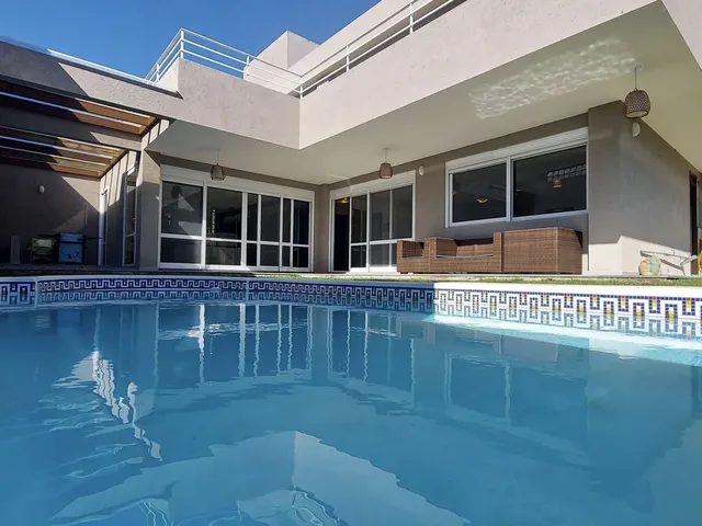 Imagem 2: Casa com piscina Centro de Garopaba SC
