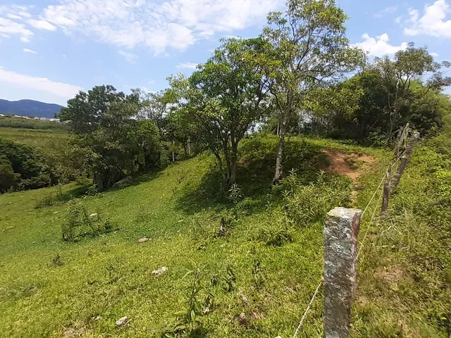 Imagem 2: Área Residencial/Comercial à Venda