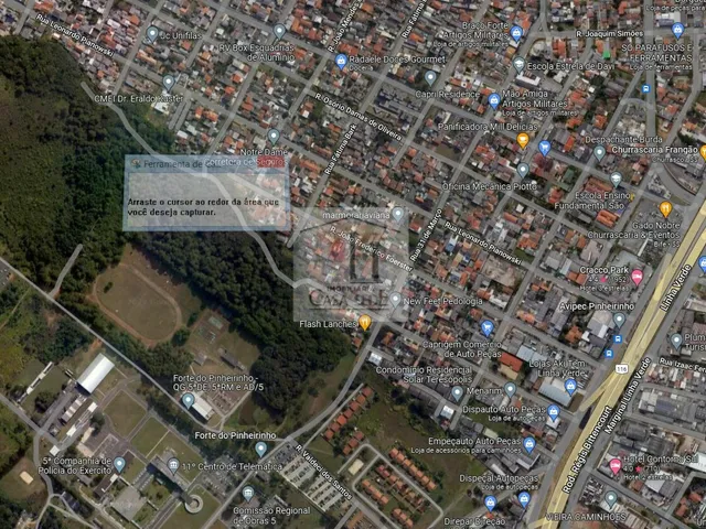 Imagem: Terreno com frente para duas ruas