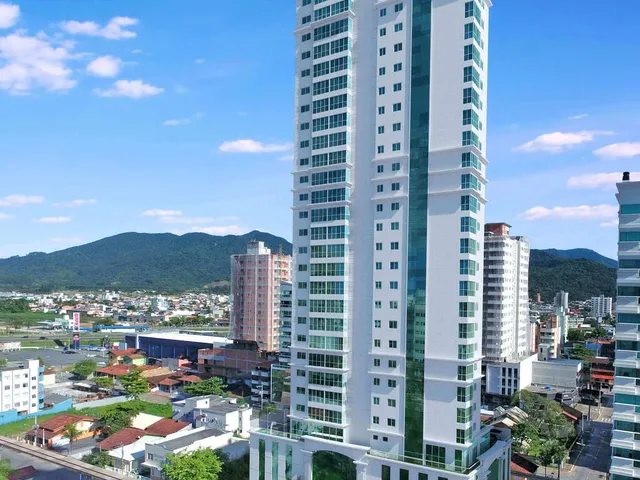 Imagem: Apartamento À Venda no Bairro Meia Praia