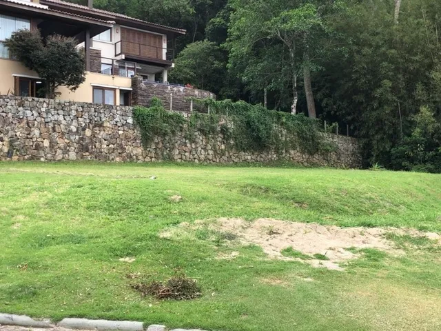 Imagem: Terreno À Venda no Bairro Lagoa da Conceição