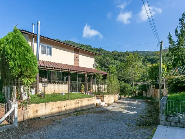 Imagem: Casa À Venda no Bairro Santo Amaro da Imperatriz