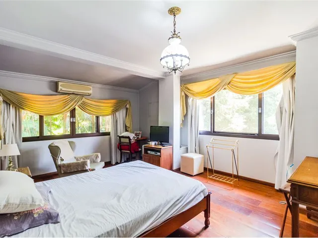 Imagem: Casa À Venda no Bairro Chácara Monte Alegre