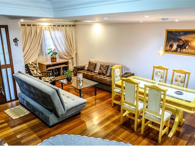 Imagem: Casa À Venda no Bairro Glória - Porto