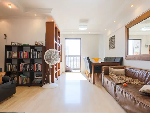 Imagem: O apartamento possui 3 Dormitórios, 1 Suíte, 2 Banheiros,