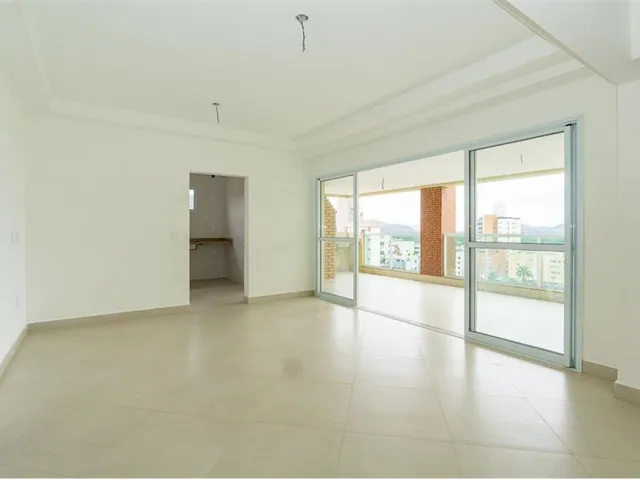 Imagem: O apartamento possui 3 Dormitórios, 1 Suíte, 4 Banheiros,