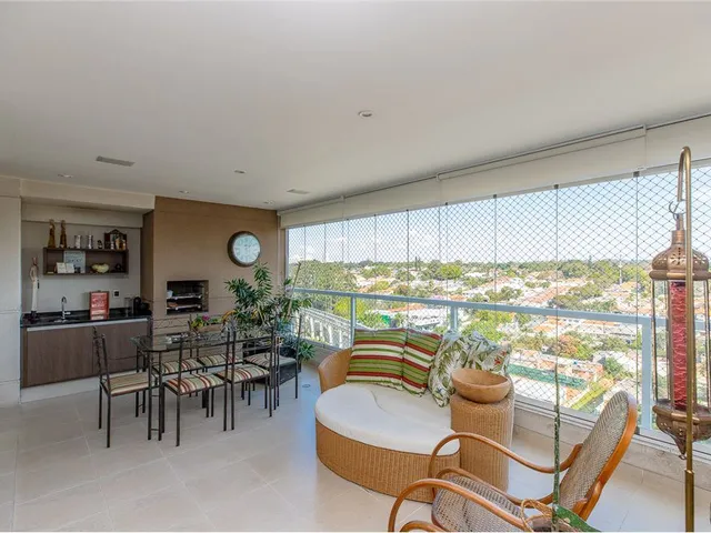 Imagem: O apartamento possui 3 Dormitórios, 1 Suíte, 5 Banheiros,