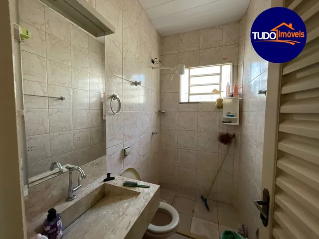 Imagem 8: Lode de 275M² com Duas Frentes, com 2 Casas, Uma de 2 Quartos e Outra de 3 Quartos, Uma