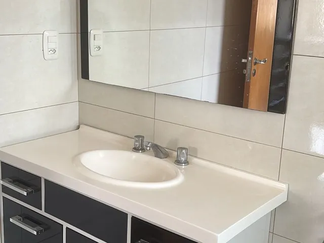 Imagem 9: 4 Dormitórios, 1 Suítes, 4 Banheiro, 263M² de Área Construída