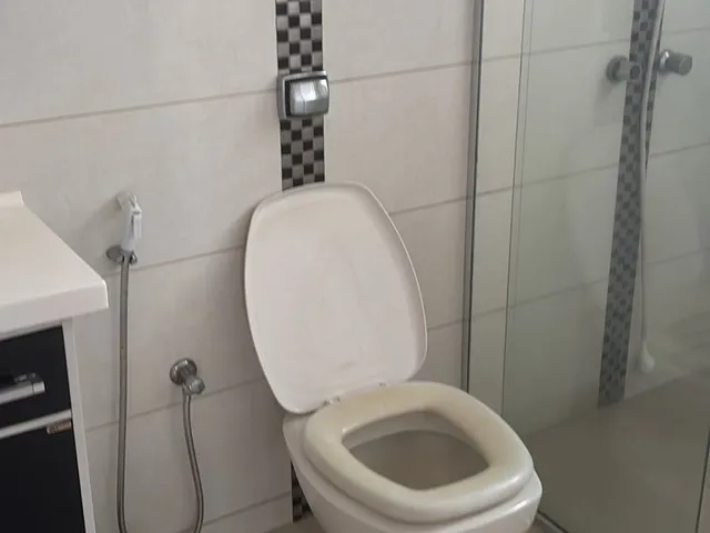 Imagem 2: 4 Dormitórios, 1 Suítes, 4 Banheiro, 263M² de Área Construída