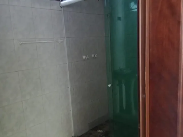 Imagem 11: Alugo Uma Ótima Casa no Bairro Avenida, Perto da Facesm. São 3 Quartos, Sala e Cozinha