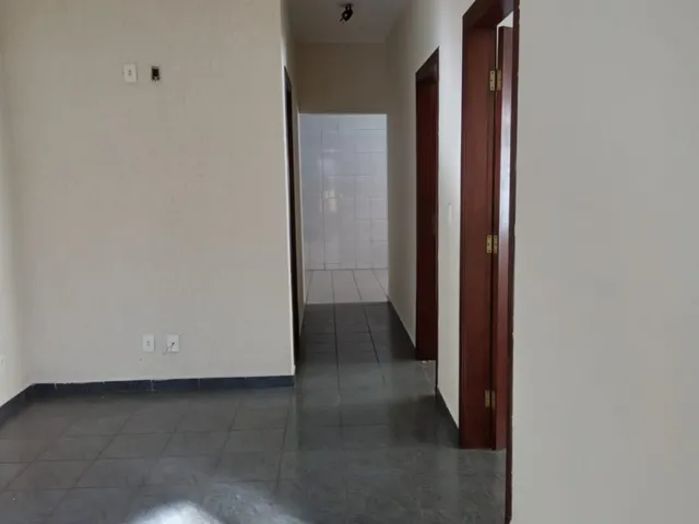 Imagem 8: Alugo Uma Ótima Casa no Bairro Avenida, Perto da Facesm. São 3 Quartos, Sala e Cozinha