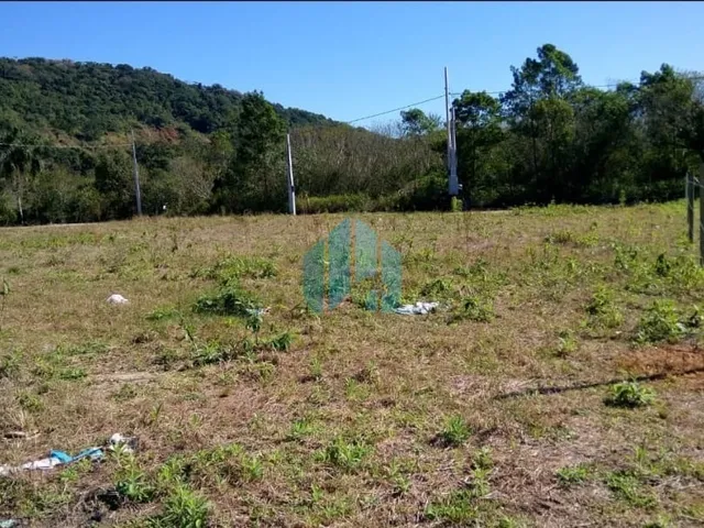 Imagem: Amplo Terreno Localizado no Bairro Sambaqui