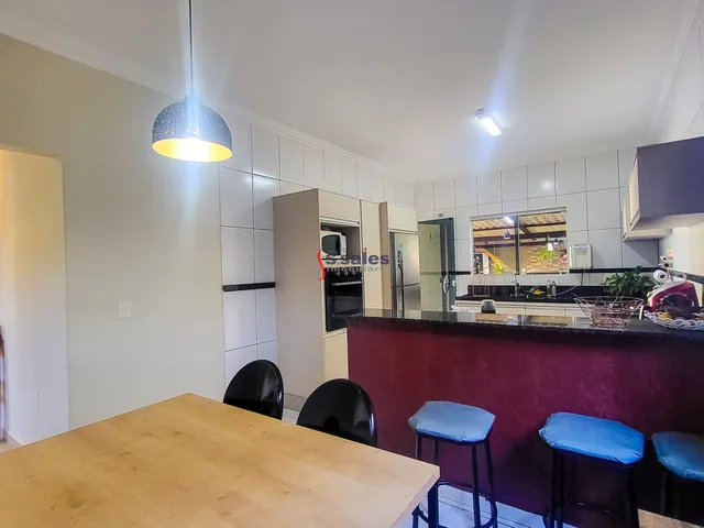 Imagem 14: Casa com 3 Quartos, 400M², Churrasqueira e Piscina na Rua 3 de Vicente Pires