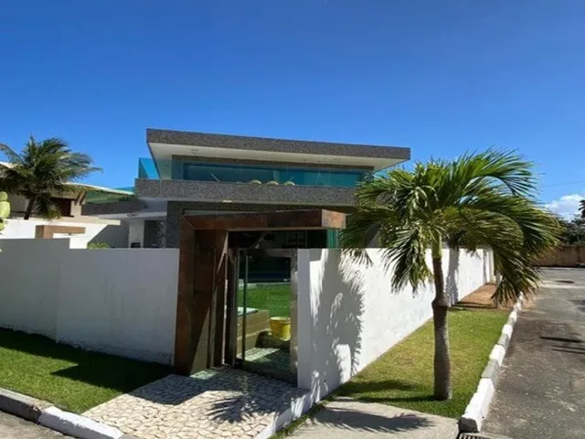 Imagem 15: Com ambientes amplos e modernos essa casa duplex vista mar com quatro suítes e espaço
