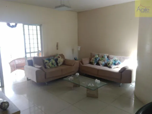 Imagem: Casa com Piscina