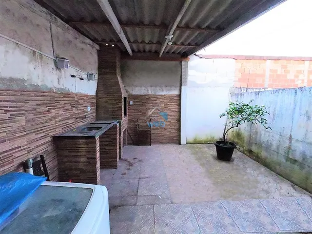 Imagem 2: Sobrado À Venda no Vitória Régia Cic, com 03 Quartos, Espaço nos Fundos Com