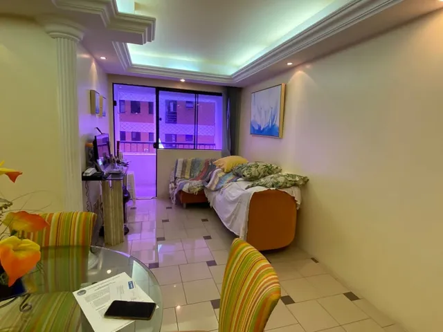 Imagem 2: Excelente Apto Mobiliado e Equipado, em Prédio Pastilhado com Infra de Lazer com Campo De