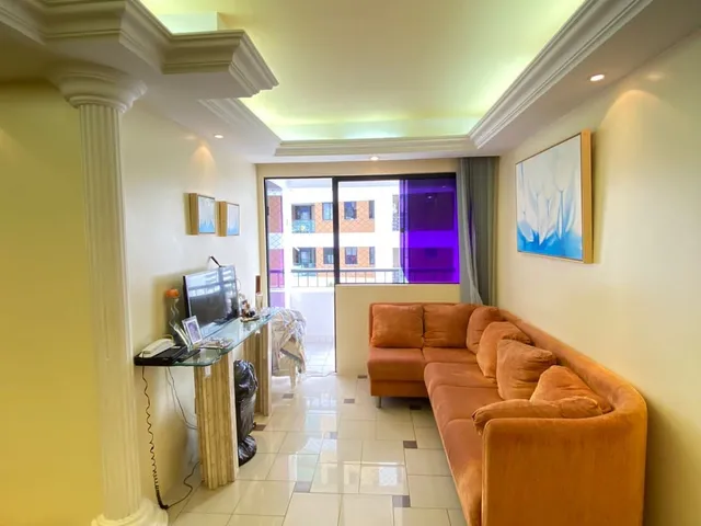 Imagem 3: Excelente Apto Mobiliado e Equipado, em Prédio Pastilhado com Infra de Lazer com Campo De