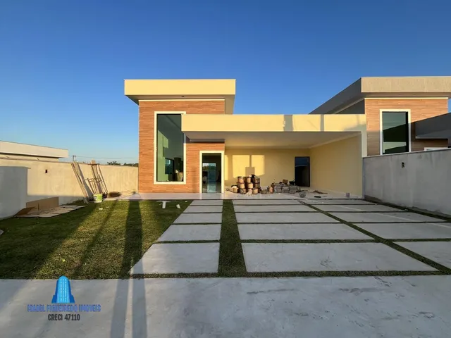 Imagem: A casa em condomínio possui 3 Dormitórios, 3 Suítes, 3