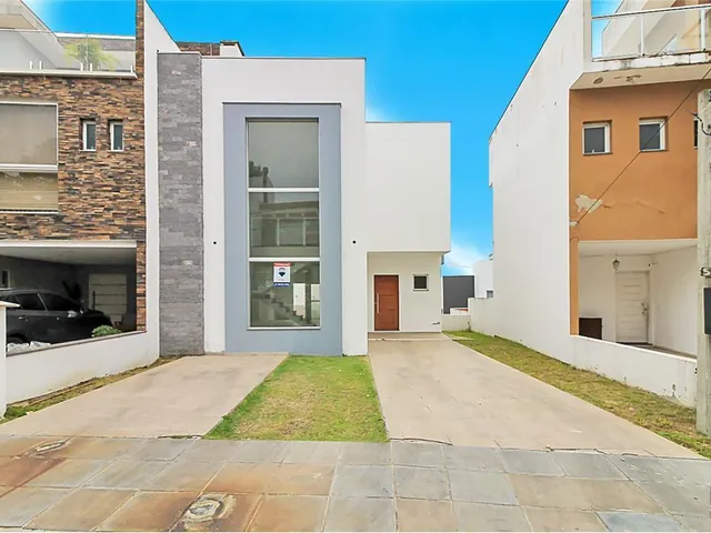 Imagem: Casa À Venda no Bairro Hípica - Porto