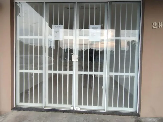 Imagem: Sala Comercial com 2 Dormitorio(S) Localizado(A)