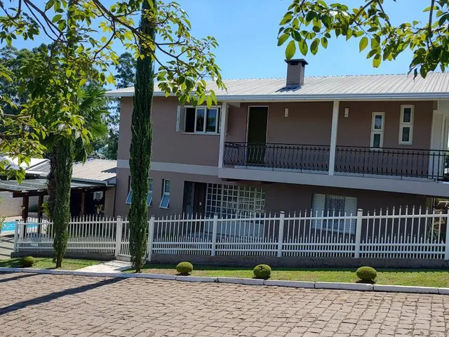 Imagem 4: Casa, 3 Dormitórios, 3 Banheiro, 2 Vagas na Garagem, 255M² de Área Construída