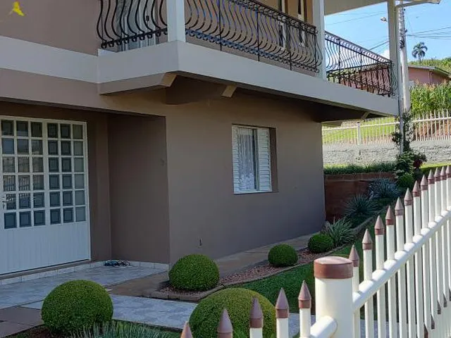 Imagem 6: Casa, 3 Dormitórios, 3 Banheiro, 2 Vagas na Garagem, 255M² de Área Construída