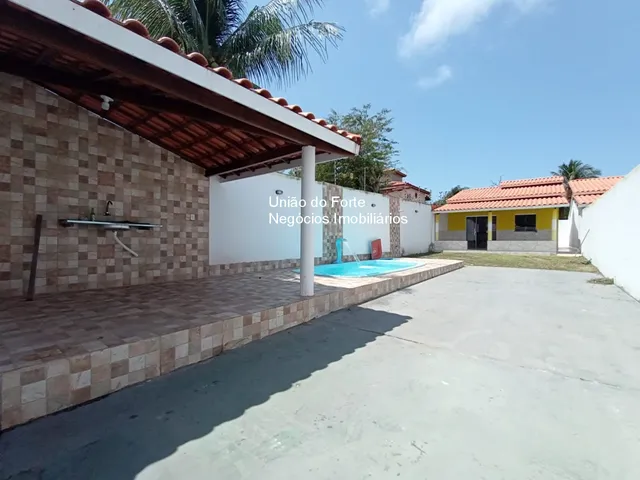 Imagem: Casa com Piscina À Venda em Monte Gordo