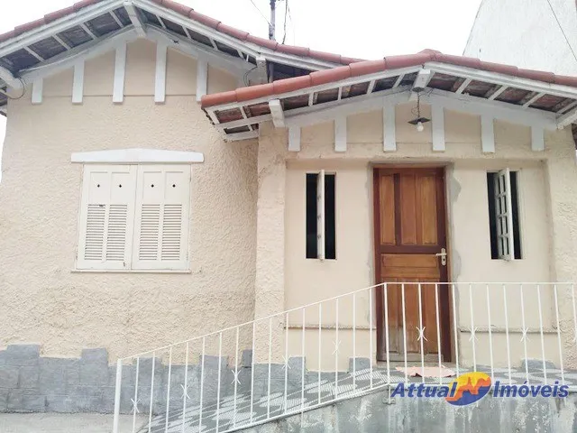 Imagem: Casas À Venda em Área Residencial e Comercial