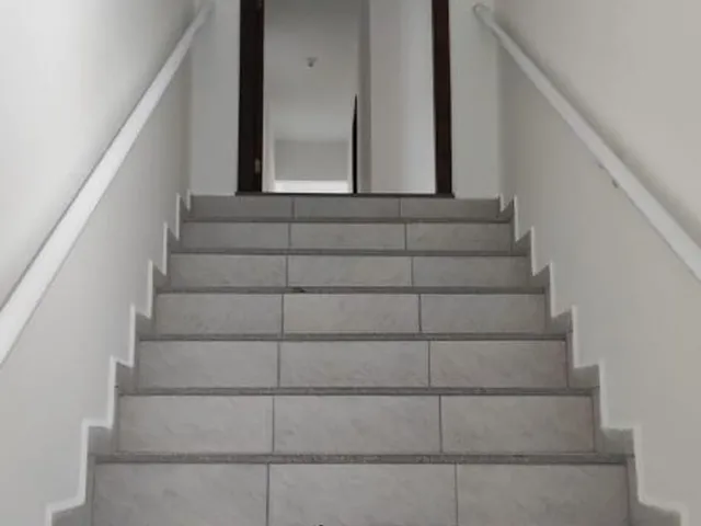 Imagem 2: APARTAMENTO - PISO SUPERIOR - CENTRO I